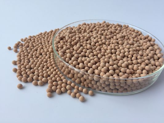 คุณภาพ  3 - 5mm 4A Molecular Sieve Desiccant Granular With High Crush Strength โรงงาน