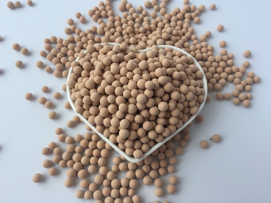 3.0 มิลลิเมตร - 5.0 มิลลิเมตร โมเลกุล Sieve pellets ด้วยความสามารถในการซับซ้อนสูง