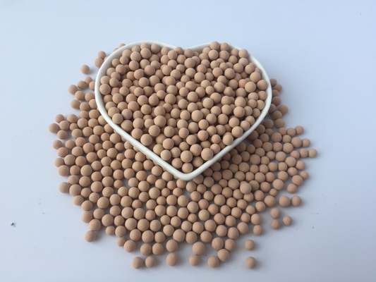 ขนาดรู 2 - 3nm 13X โมเลกุล Sieve pellets เหมาะสําหรับการใช้งาน 80C